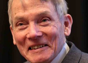 Description English: William Happer speaking at an event in Teaneck, New Jersey. Date 17 February 2018 Source Own work Author Gage Skidmore (Wikipedia Commons)