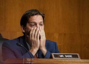 WASHINGTON, DC - SEPTEMBER 24: Sen. Ben Sasse (R-NE) attends a Senate Banking Committee hearing on Capitol Hill on September 24, 2020 in Washington, DC. U.S. Treasury Secretary Steven Mnuchin and Federal Reserve Board Chairman Jerome Powell are testifying about the CARES Act and the economic effects of the coronavirus pandemic. (Image: Getty)