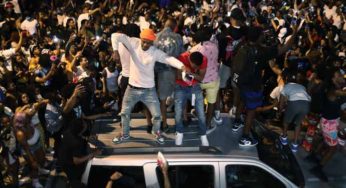 Police Break Up Massive Spring Break Crowds Out After Curfew In Miami Beach