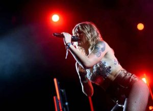 Tove Lo goes flashes her breasts at Coachella (Getty)