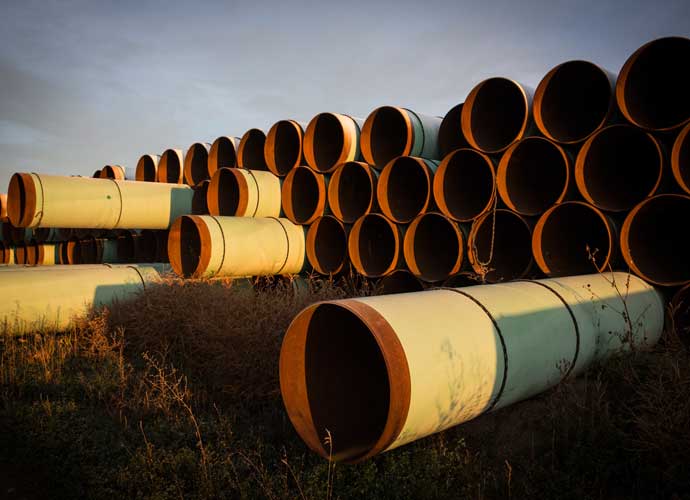 Keystone XL Pipeline Leaks 14,000 Barrels Of Oil In Kansas