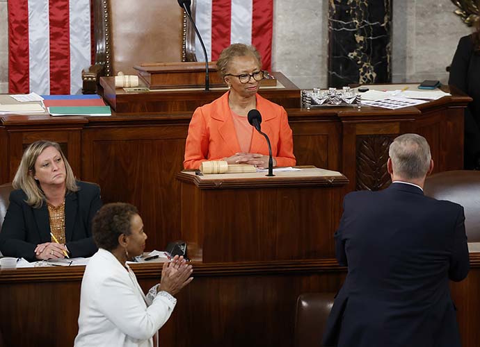 House Clerk Cheryl Johnson Fills In As House Speaker Votes Continue