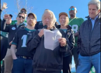 VIDEO: Robert De Niro Lists Reasons To Vote for Kamala Harris At Philadelphia Eagles Game