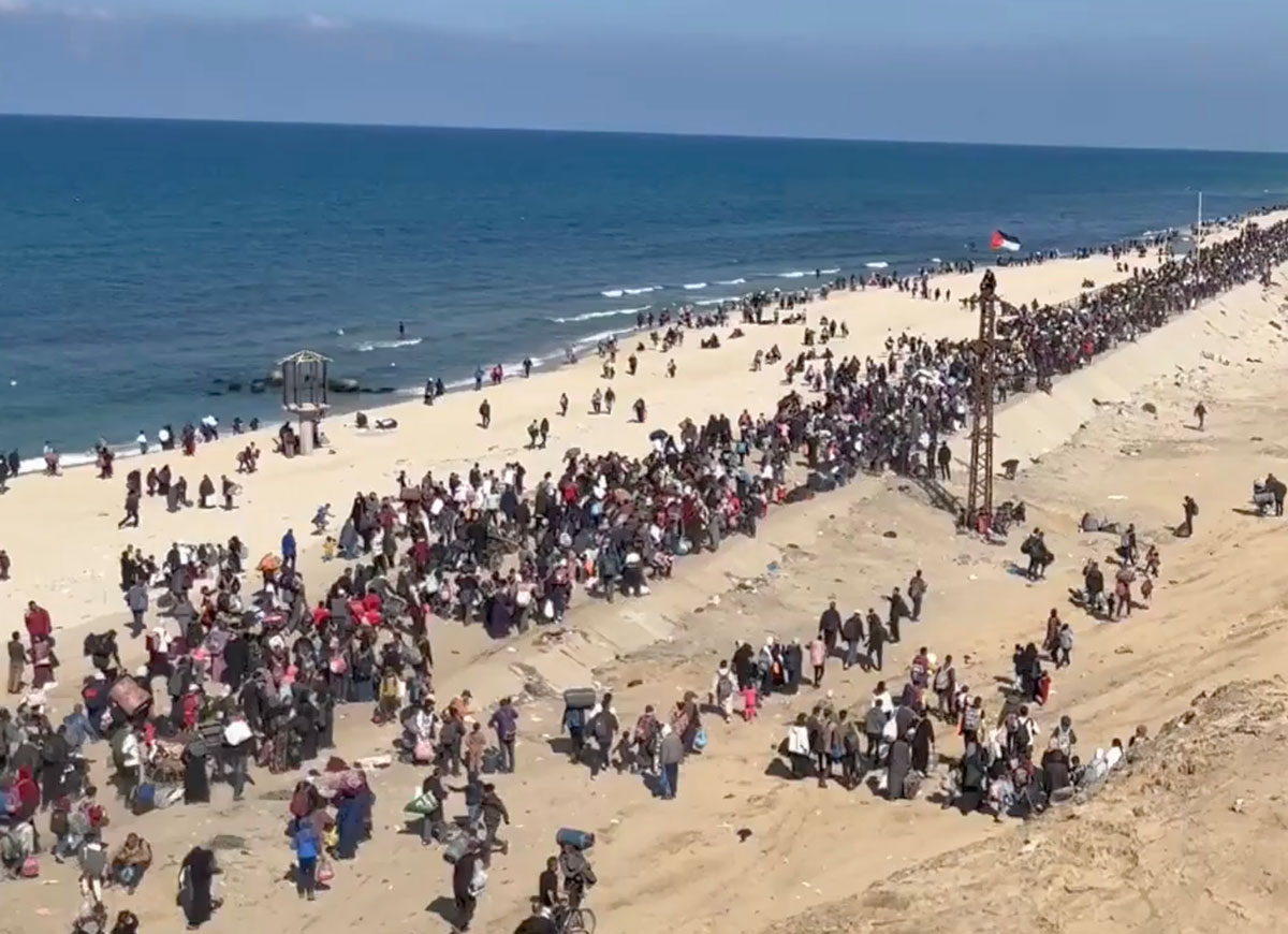 VIDEO: Thousands Of Palestinians March Along Coastal Road On Return To Northern Gaza